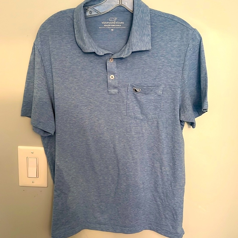 Polo men’s top blue size medium VINEYARD VINES Fathers Day?